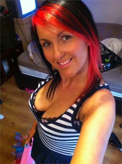 go-buster:  northeastsfinest70:  british-bandit:  suds1977:  British girl from Plenty of fish.  Cutey 