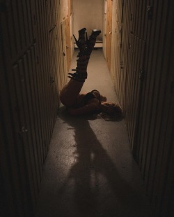 stripper-locker-room:  https://www.instagram.com/foximonoxide/