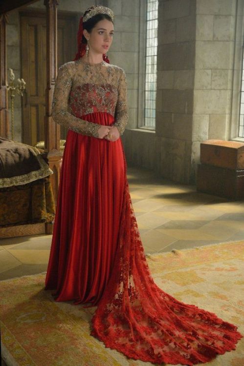 Requested: Favorite Reign Costumes