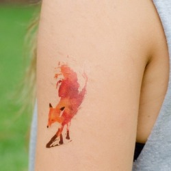 twainweck:  Watercolor tattoos make my heart