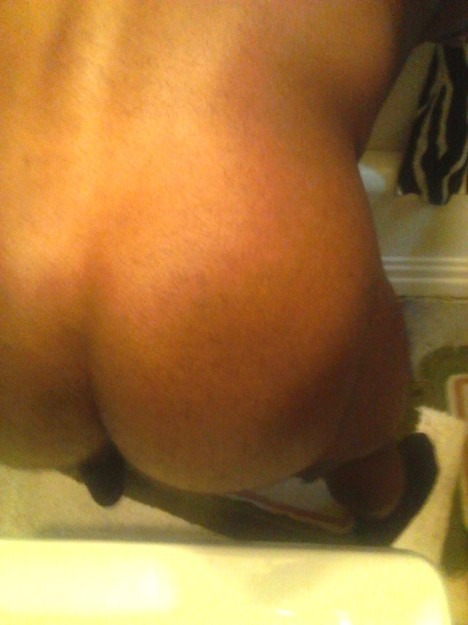 scorpius21:  thequietstoner:  Tavorris  All black nude gay, str8, bi, blog http://scorpius21.tumblr.com/