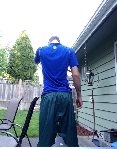 hotdudesinnylontrackies: Feels awesome to wear this stuff ;) This set (pants and jacket) aren’t matc