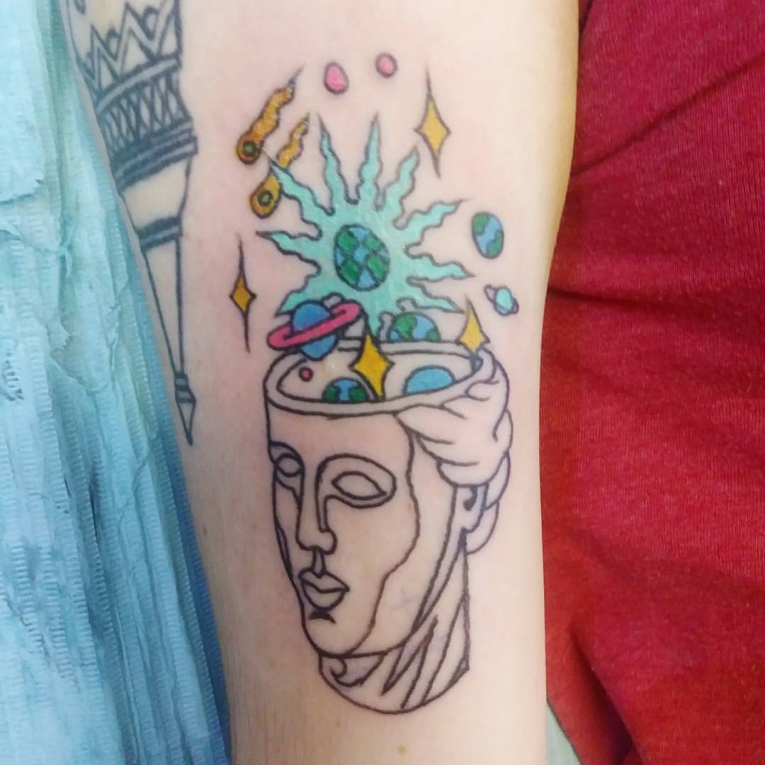 Space head.    #ink #tattoos #chelsea #space #ravenseyeink #tattoo #color  (at Raven&rsquo;s