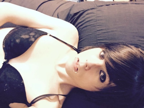 blackfirechan:  Oh, hello there… (¬‿¬)