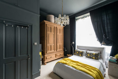 A Dark Love Affair | East Sussex, UKLayout:(Source: themodernhouse.com)