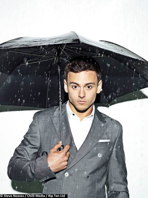 mrwillet:  STOP BEING PERFECT.  But seriously why can’t he be mine? :( 