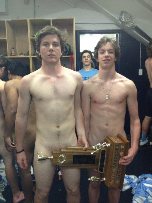 lockerjocks:  bromofratguy:  fuck yes   I LOVE the naked trophy trend 