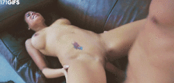 netflix-chill-cum:  please hit reblog if you love what you see