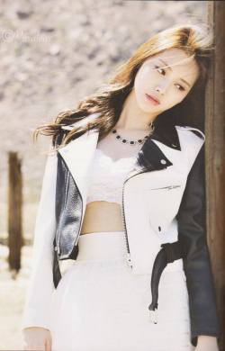 Korean-Dreams-Girls:  Yura (Girls Day) - Ring My Bell Photobook Pics