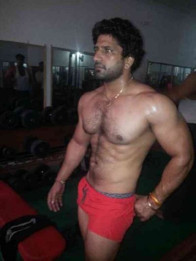 Desi Gay Hunk Tumbex