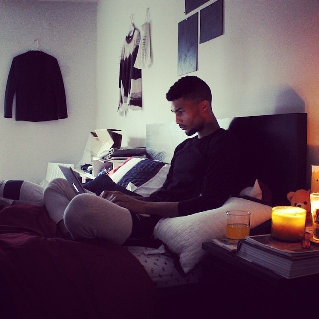electrostaticlove:  What [snow days] look like in my world: aromatherapy candles,