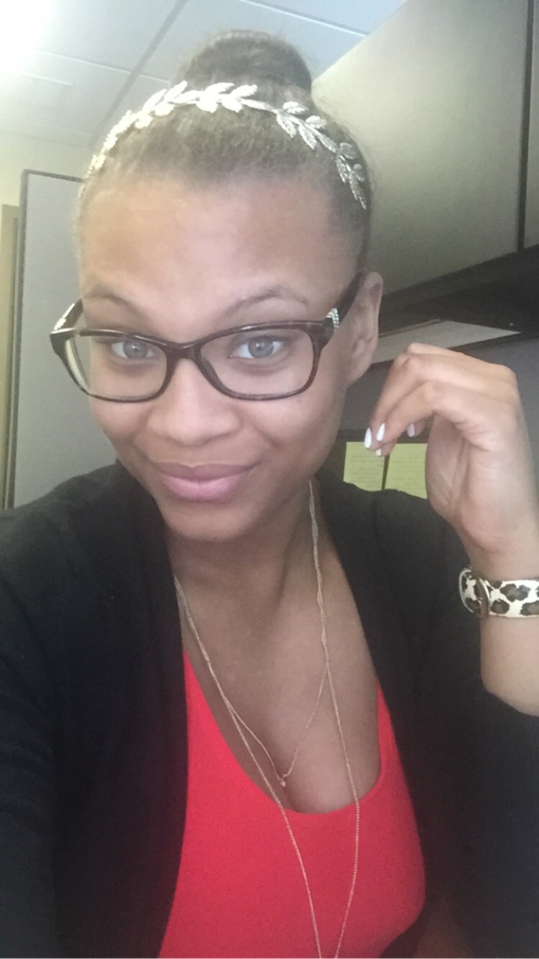 livelovejocee:These are my favorite six selfies of 2015 💋👑  Her eyes&hellip;.