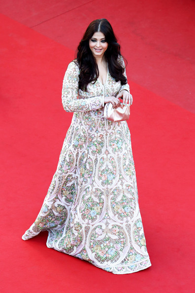 Aishwarya rai in white dress