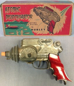 vintagetoyarchive:  HUBLEY: 1954 ATOMIC DISINTEGRATOR Repeating Cap Pistol 