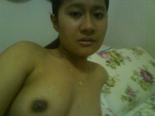 aryanrayqal:  abbynuratikah:  manjeanje:  Malay lover  Hyee..cute nyer awak..  Padu
