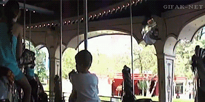 funnyandhilarious:  I don’t like this ride!!!Funny SMS »Funny Pics »