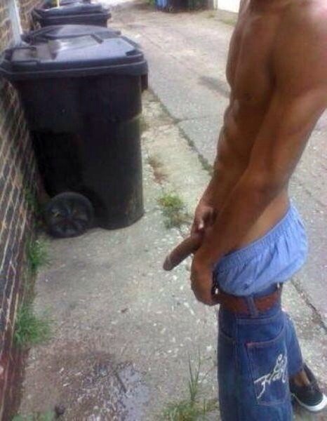 black-dicks-r-us:  Young Hoodlum Pissing In An Alley WATCH THOUSANDS OF FREE BLACK