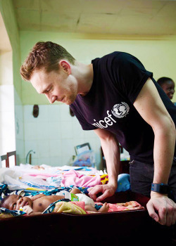 loki-forever:  Tom Hiddleston in Guinea for