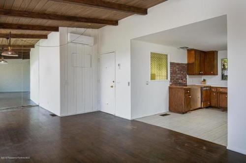 $699,000/2 br/880 sq ftBuilt in 1956Los Angeles, CA