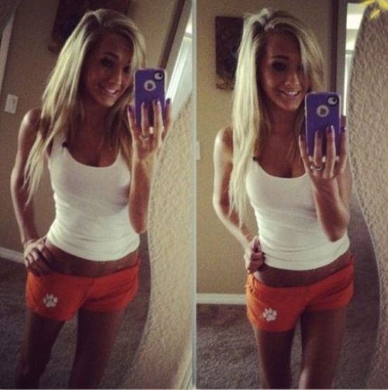 jenakrone:Attractive lonesome babe http://is.gd/NoCVydsv5wJxi8W