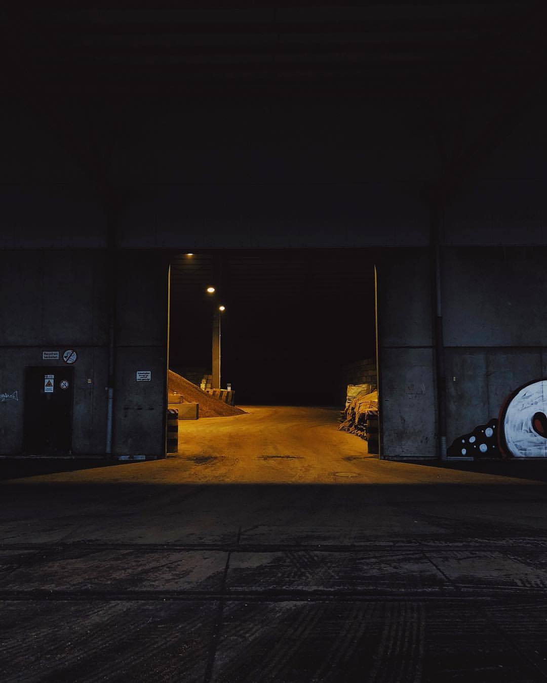 #hamburg #harbour #bynight #industrial #architecture (hier: Port of Hamburg)