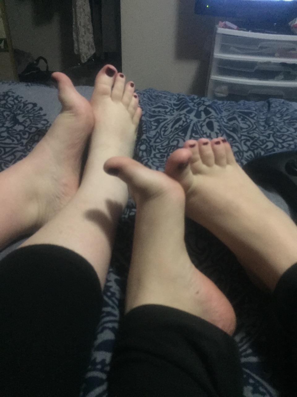 sierra-marie94:  My sister and I got matching pedicures ;)  Can I massage your WONDERFUL