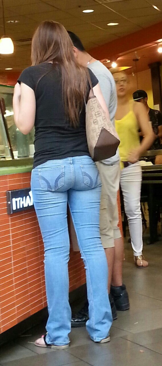 mycandid:  New post #hollisterbooty #candid #streetbooty #candidfeet love the way