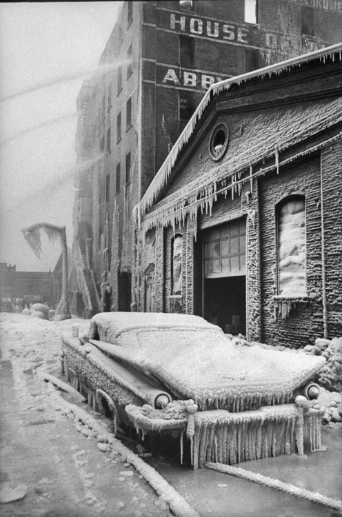 joeinct:Winter Fire, 1959 Buick, Unknown Photographer