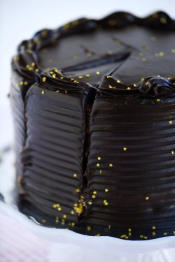 Sweetoothgirl:  Midnight Pumpkin Layer Cake