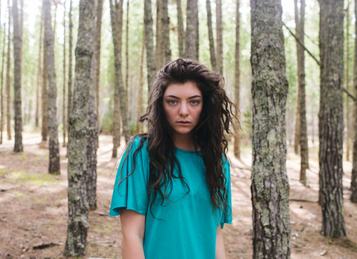 lordemusic:evantetreault:ellawww.evantetreault.comDEAD EYES GIRL