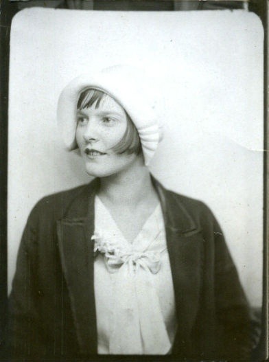 poppies-for-ophelia:  Vintage Photo Booth Pictures 