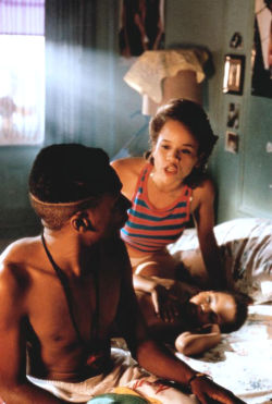 delalalarosa:  artistcult:  Do the Right Thing 1989   I can hear her voice through the picture