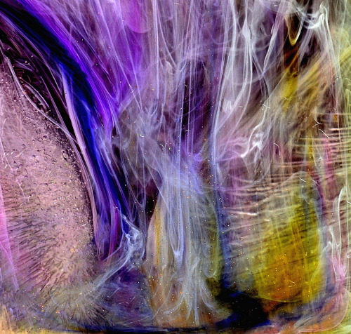 artchipel:  Cliff Briggie (USA) Cliff Briggie makes gorgeous and colorful macro shots by opening heart and mind to their naturally wakeful state - a vivid, raw, intimate experience - like licking honey from a razor blade and not backing away. Choice of