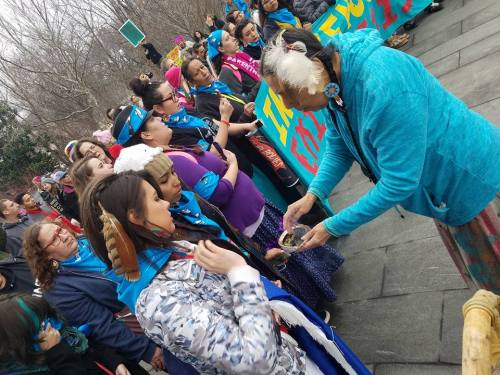 nativenews:  Indigenous Women Rise at the Women’s March Indigenous Women Rise bloc starting of