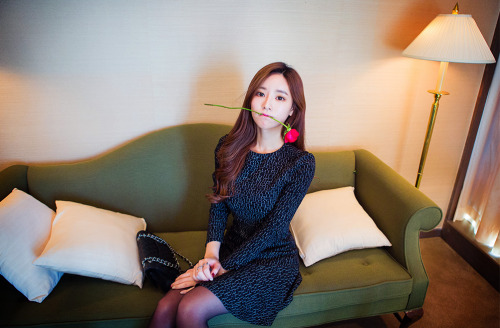 korean-dreams-girls:JungYeon - February 03, 2015 4th Set