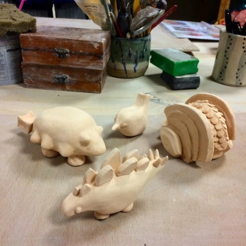 I had a veritable zoo of bisqueware waiting for me at #pottery this morning! I dunked the #dragon #a