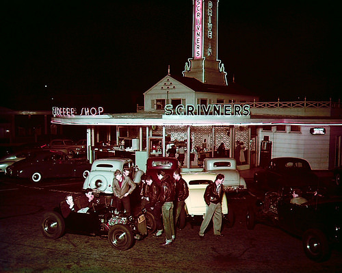 fyeahvintage-retro:  California Youth, 1951 © Loomis Dean 