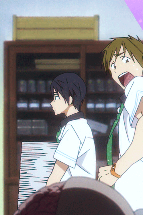 nanaseee:  I really love the fact that Makoto hides behind Haru whenever he’s scared, without giving any fuck about his size compared to Haru’s.