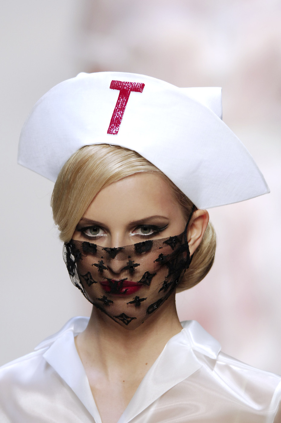 highqualityfashion:  Louis Vuitton SS 08 