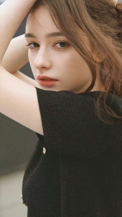 pale-skinnys-blog:  💞🍓😍