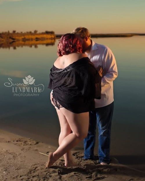 Could it get any better #HeLovesMe #plussizefashion #plussizemodel #couplesboudoir #boudoir #lakelif