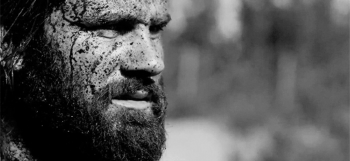thorvalkyrie-deactivated2018010:  I cannot fight you.   Love Is A Battlefield.  I found this scene terribly moving, not only seeing Ragnar’s heart breaking, but feeling it as well.  One of many scenes in Vikings, Season 2 that showcased Travis Fimmel’s