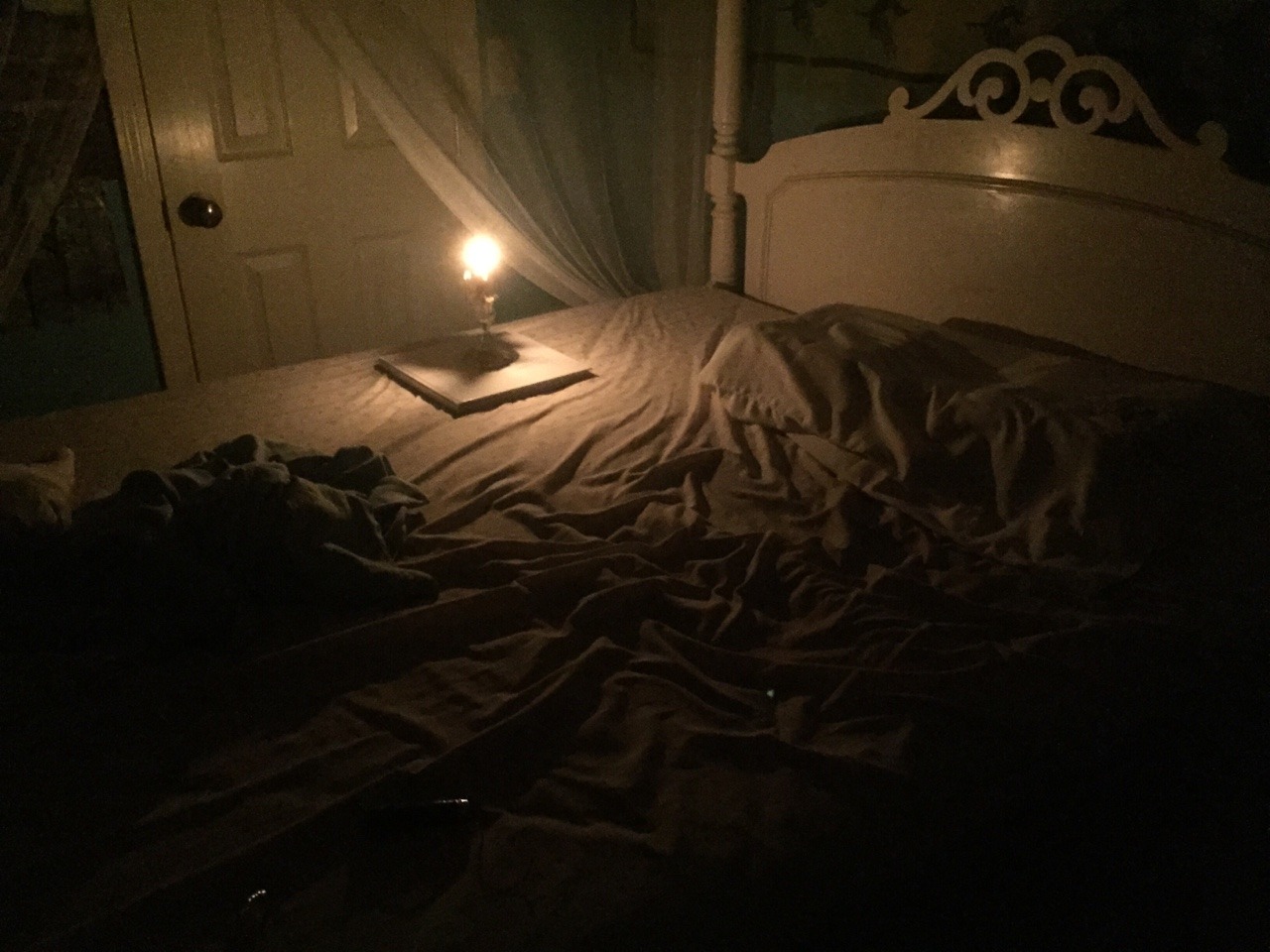 sacralsex:  Come lie with me.