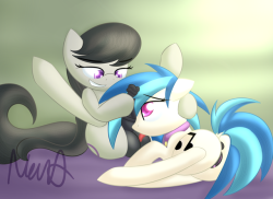 nevaylinsdarkroom:I can never get enough of drawing these two, so I thought I’d make them the subjects of my first canon-pone lewds. x: