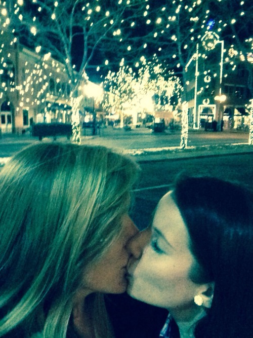 lesbian-sweethearts:  jenandclaire:  Beautiful night out ❄️⛄️❤️  ^^Follow our bestie, Jen, and her girlfriend Claire!! 