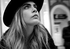 worlddelevingne:  cara blog