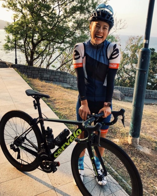 cyclingbaby:ย มกว างมากนะ sharing before bed Moment Capturer