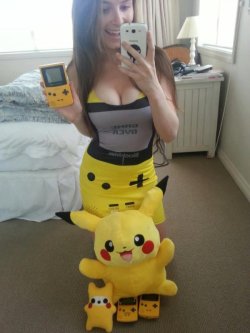 dorkly:  Too Many Yellow Gameboys You may notice one of them is slightly different: one is actually a stuffed Pikachu. 