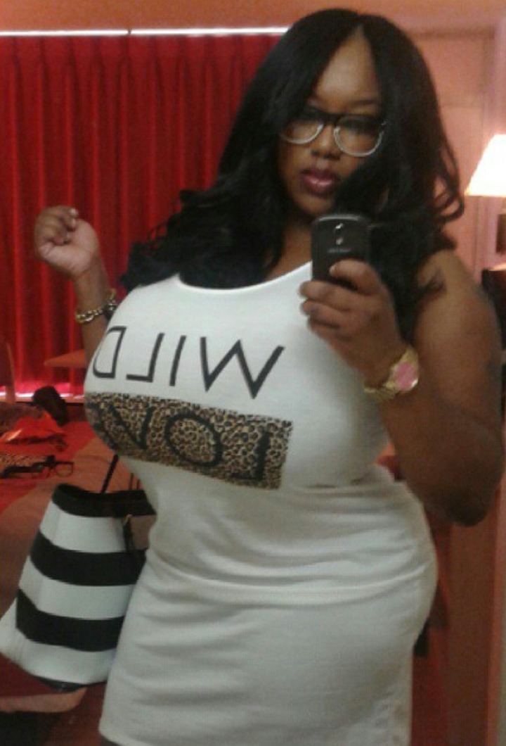 blackmopro:  luvtittyandbbws:  Sooo in love!!!  Yeah she fine!