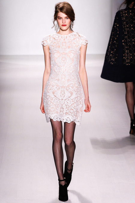 fashiondestruction92:  Fall 2014 Ready-to-Wear Tadashi Shoji     